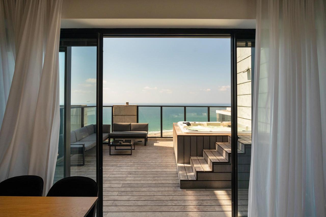バト・ヤムYalarent Sea-Breeze Penthouse With Jacuzziアパートメント エクステリア 写真