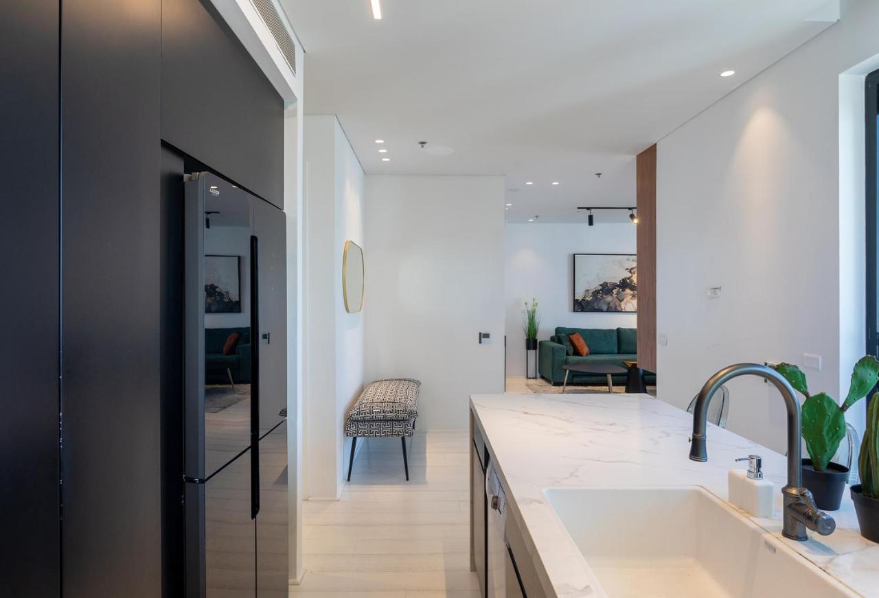バト・ヤムYalarent Sea-Breeze Penthouse With Jacuzziアパートメント エクステリア 写真